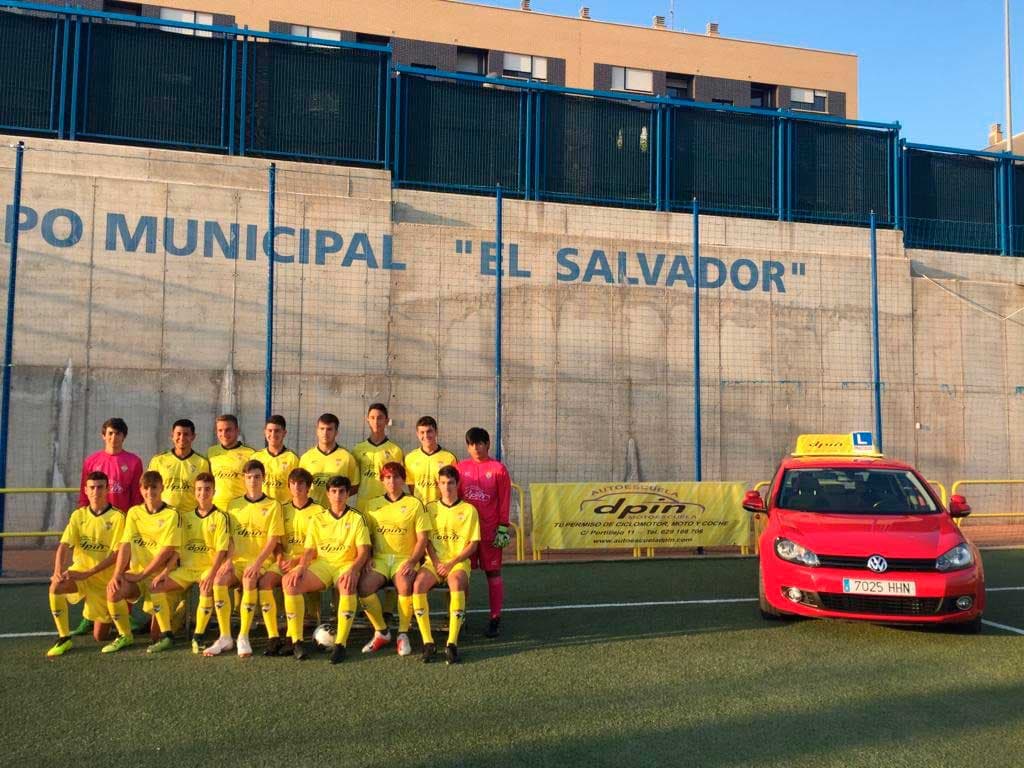 Equipo de fútbol patrocinado por Autoescuela DPIN